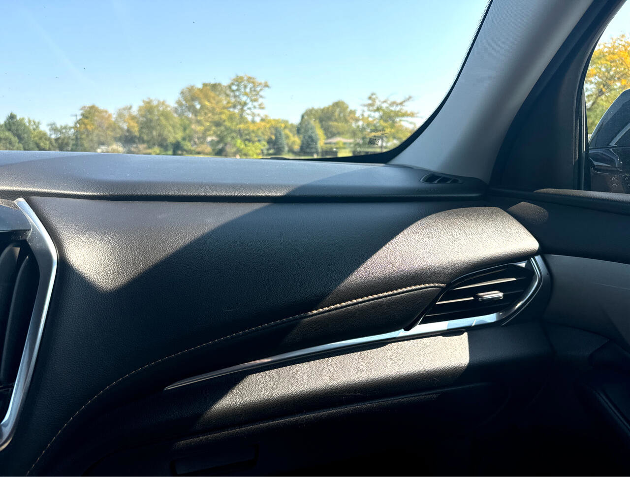 Used 2019 Chevrolet Traverse LT image 24