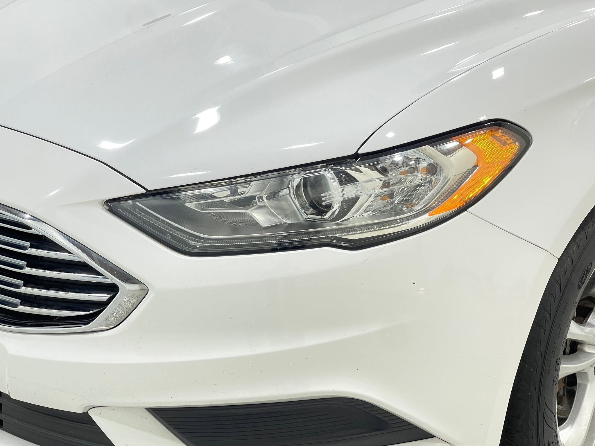 Used 2018 Ford Fusion SE w/ Fusion SE Technology Package image 30