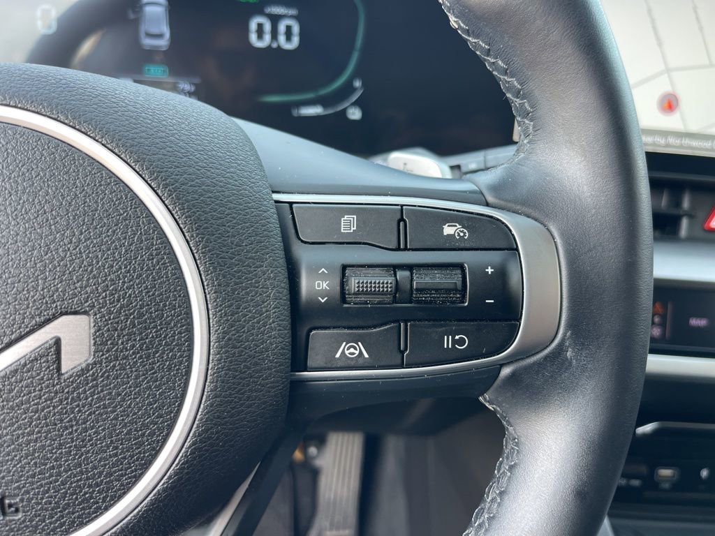 Certified 2023 Kia Sportage EX AWD/4WD image 18