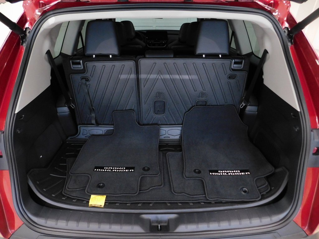 Used 2024 Toyota Grand Highlander Limited image 84