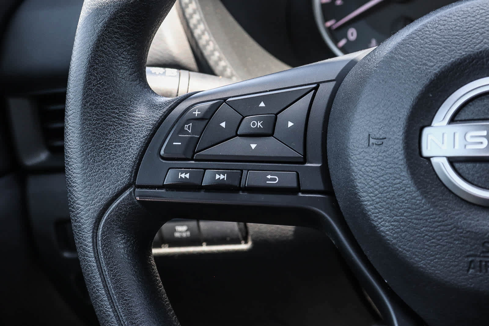 Used 2024 Nissan Sentra S FWD image 22