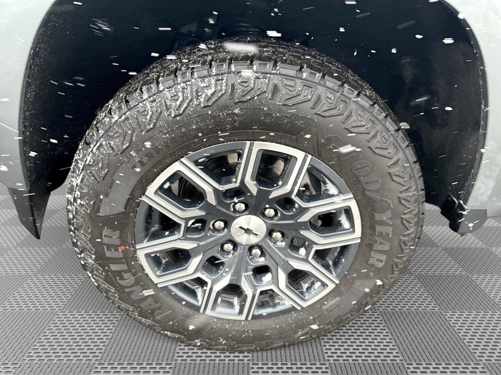 Certified 2024 Chevrolet Colorado Z71 w/ Z71 Convenience Package 2 image 33