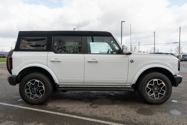 Used 2023 Ford Bronco Outer Banks image 5