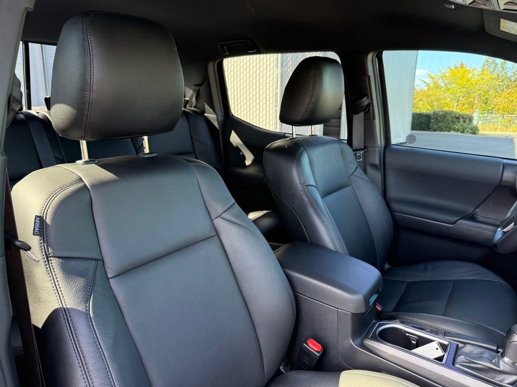 Certified 2023 Toyota Tacoma TRD Off-Road AWD/4WD image 22