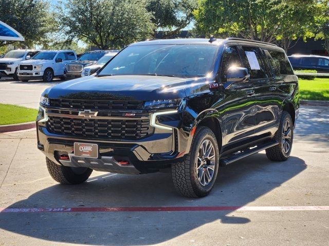 Used 2023 Chevrolet Suburban Z71 w/ Luxury Package image 11