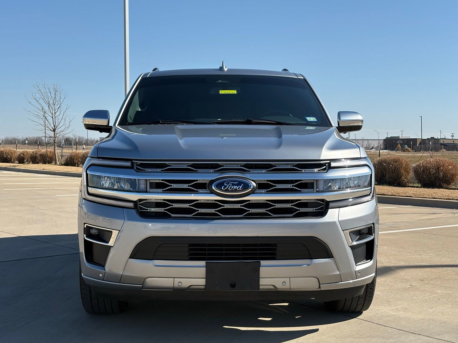 Used 2024 Ford Expedition Platinum image 2