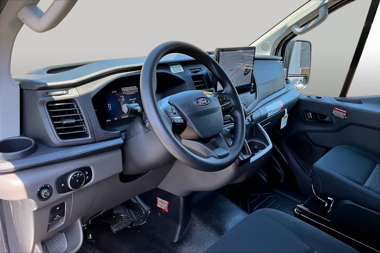 Used 2026 Ford Transit 250 Low Roof w/ Exterior Upgrade Package RWD image 18