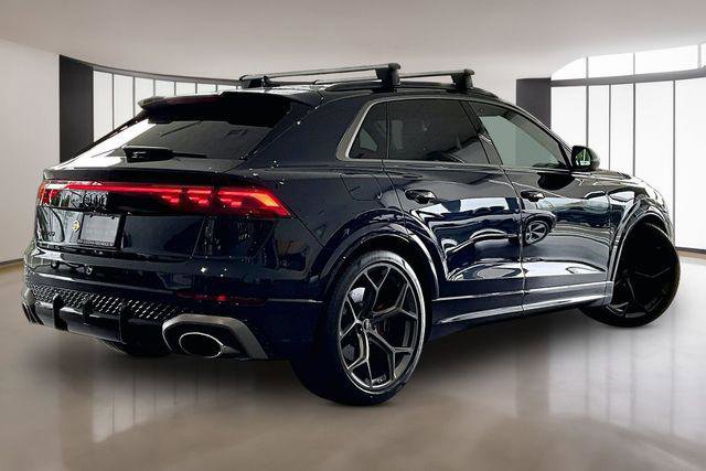Certified 2025 Audi RS Q8 performance AWD/4WD image 5