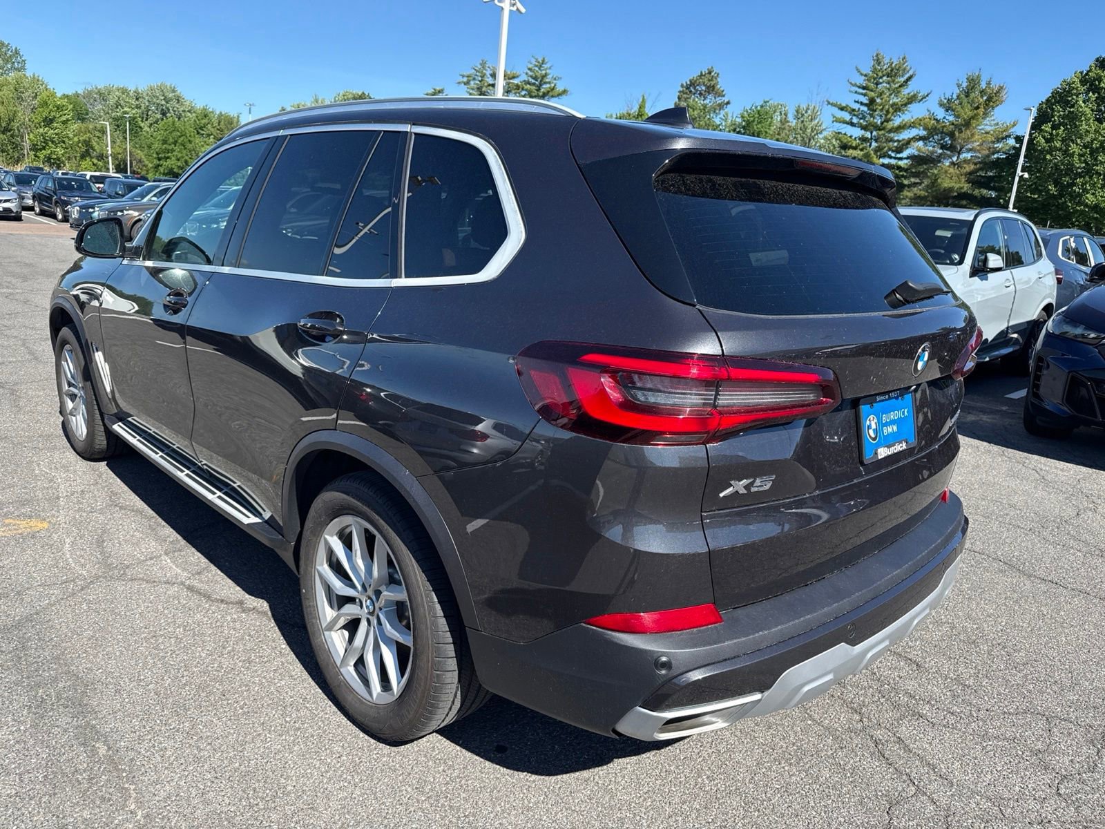 Certified 2023 BMW X5 xDrive40i w/ Luxury Seating Package AWD/4WD image 8