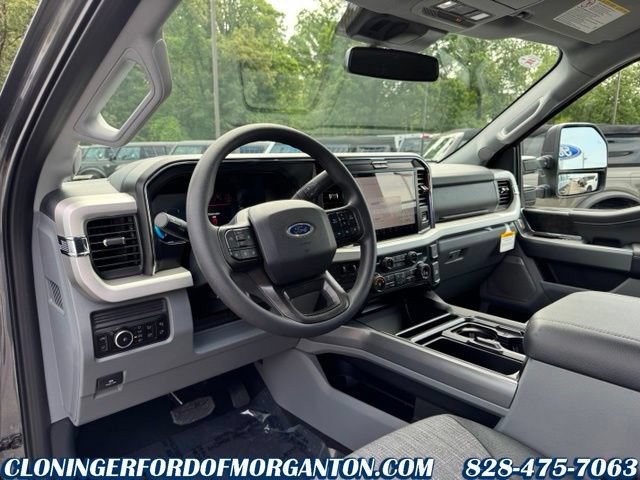 New 2026 Ford F250 XLT w/ XLT Premium Package AWD/4WD image 25
