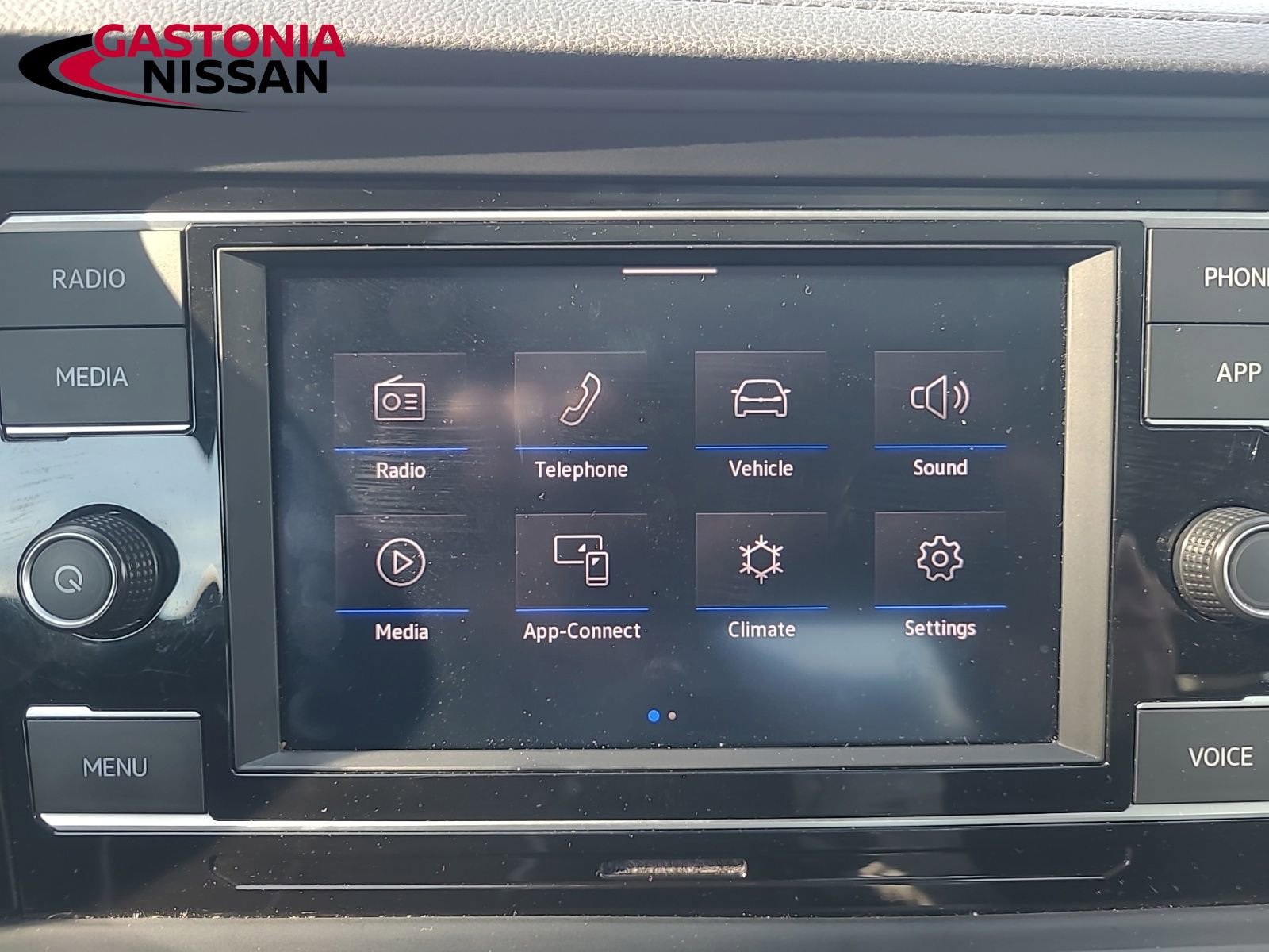 Used 2024 Volkswagen Jetta SE image 36