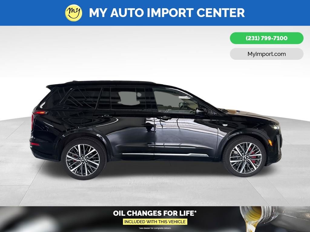 Used 2022 Cadillac XT6 Sport w/ Platinum Package image 8