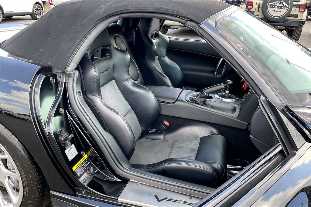Used 2003 Dodge Viper SRT-10 RWD image 28