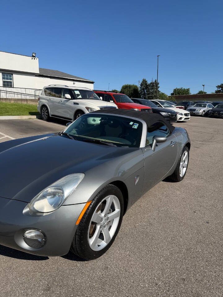 Used 2006 Pontiac Solstice Convertible w/ Premium Package RWD image 29