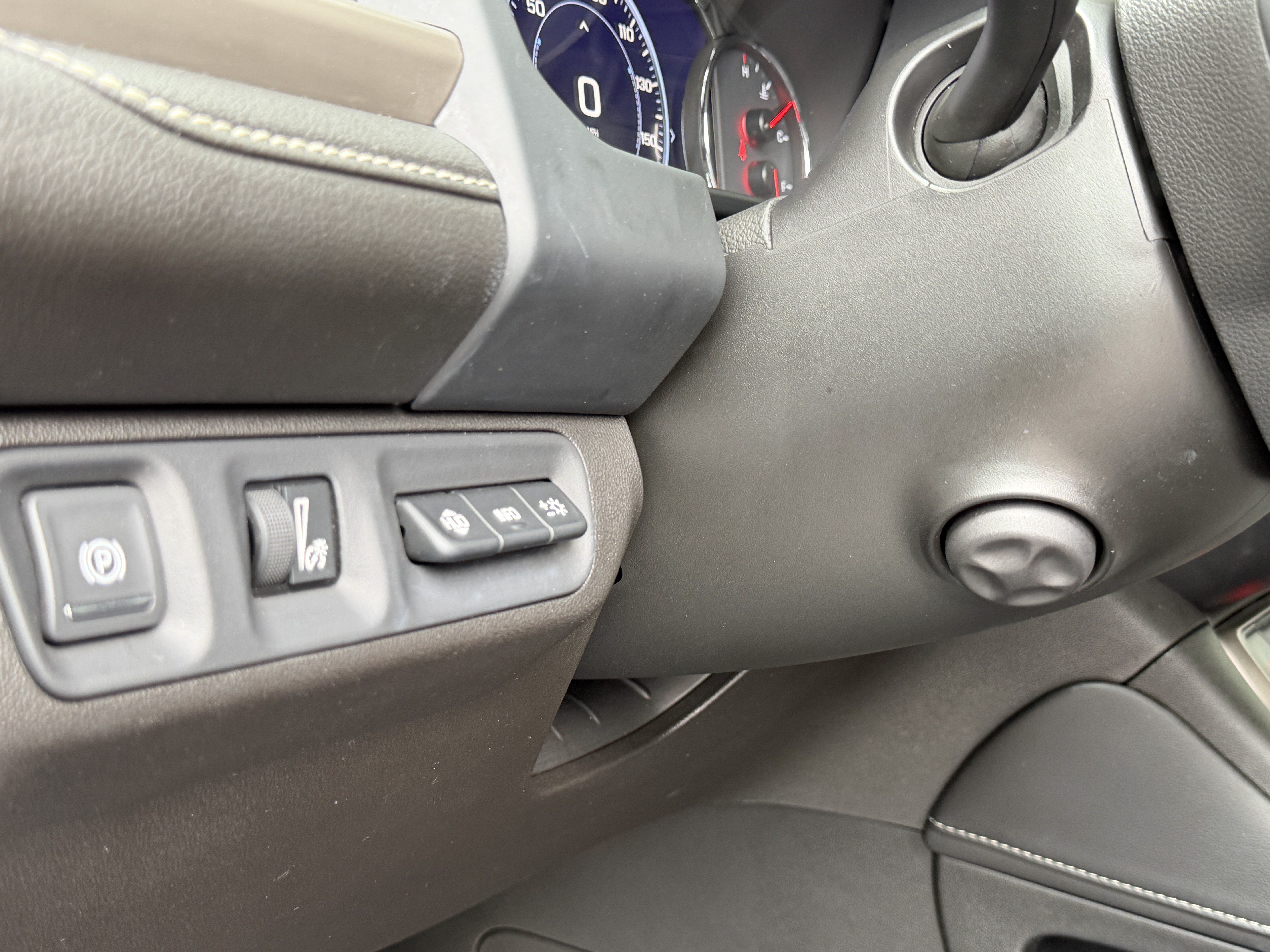 Used 2023 GMC Acadia Denali w/ Black Diamond Edition FWD image 12