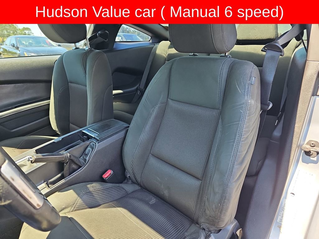Used 2013 Ford Mustang Coupe RWD image 15