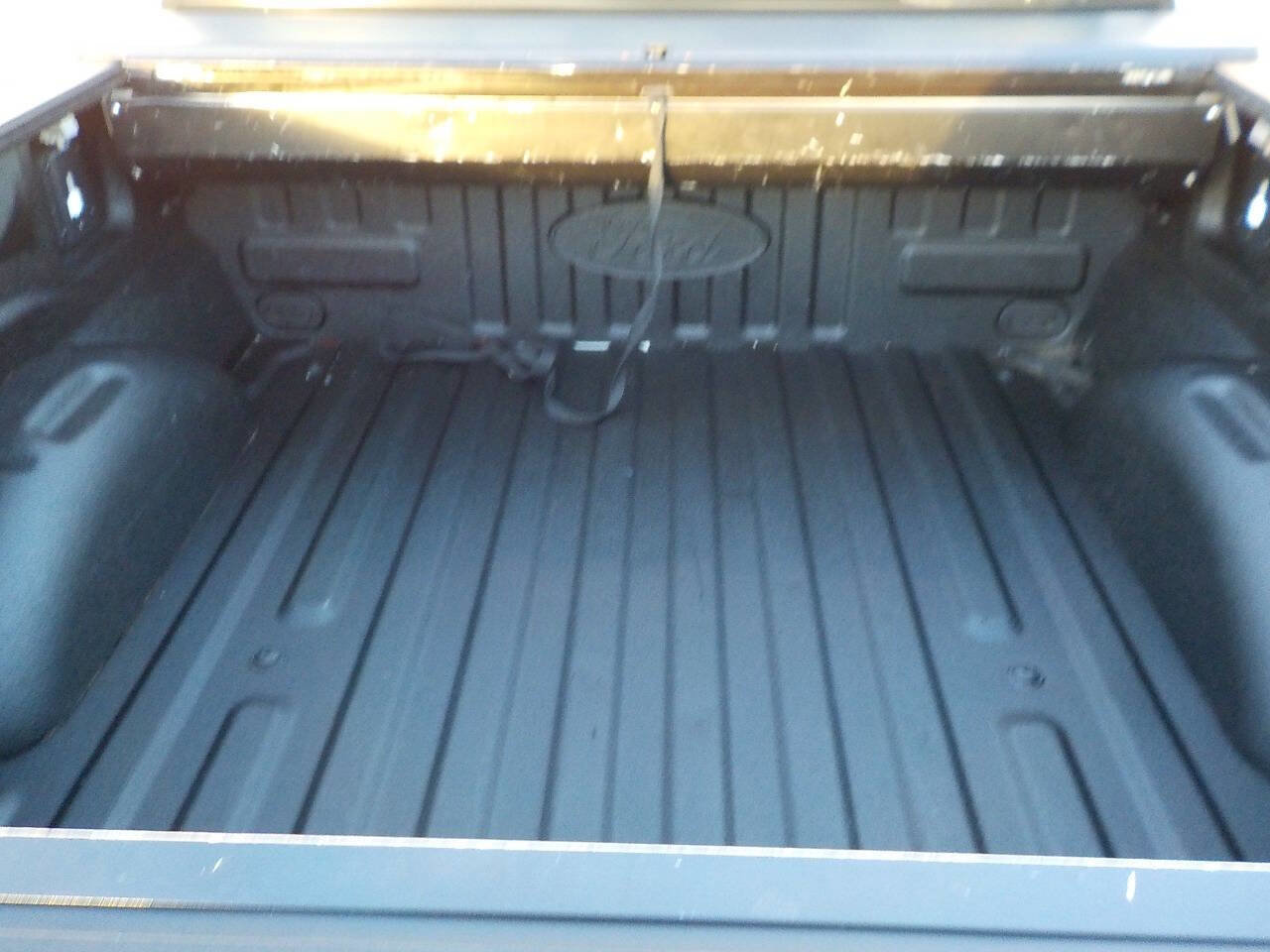 Used 2018 Ford F150 XL w/ Equipment Group 101A Mid image 5