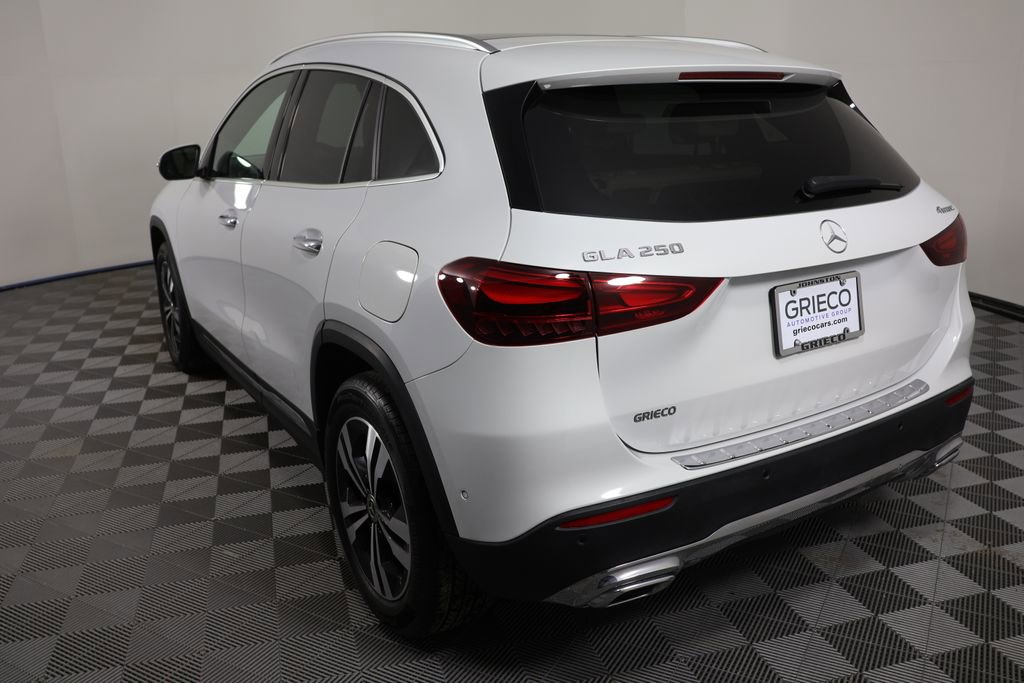 Used 2024 Mercedes-Benz GLA 250 4MATIC w/ Winter Heating Package image 6
