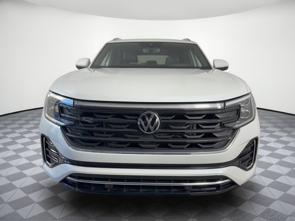 Used 2024 Volkswagen Atlas Cross Sport SEL R-Line AWD/4WD image 6