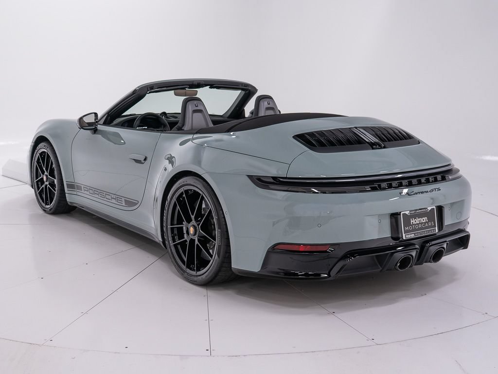 Used 2026 Porsche 911 Carrera GTS RWD image 3
