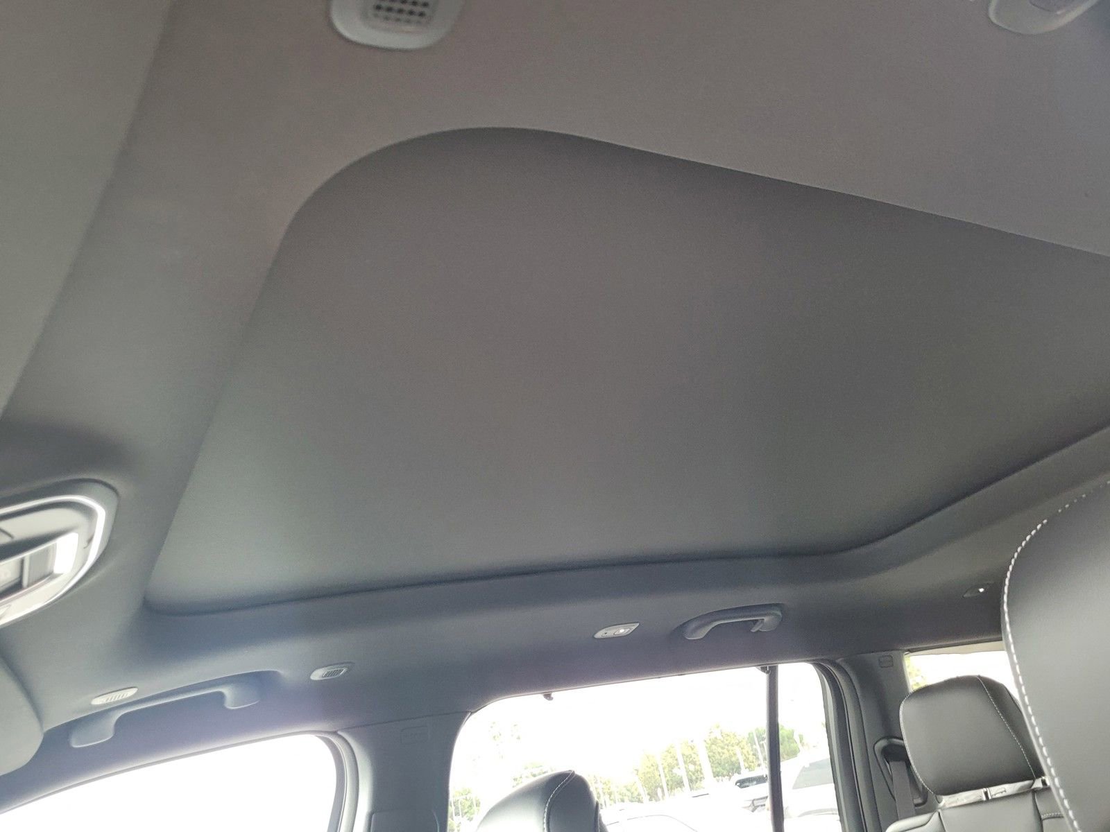 New 2025 Jeep Grand Cherokee L Limited w/ Luxury Tech Group II image 15