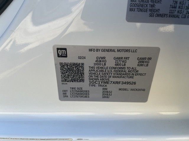 Used 2024 Chevrolet Silverado 2500 Custom w/ Custom Value Package image 11