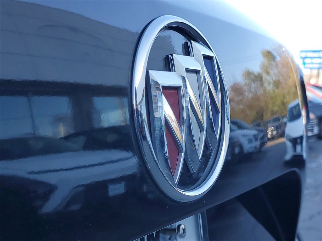 Used 2023 Buick Envision Essence w/ Sport Touring Package image 5