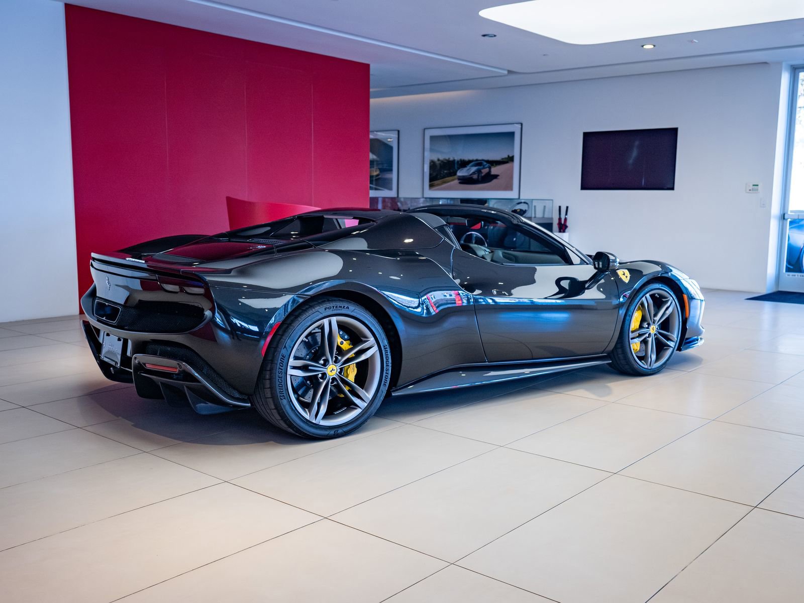 Used 2025 Ferrari 296 GTS image 6