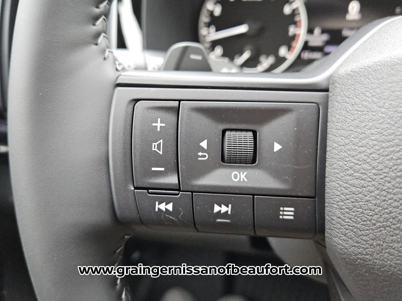 New 2026 Nissan Pathfinder SV FWD image 12