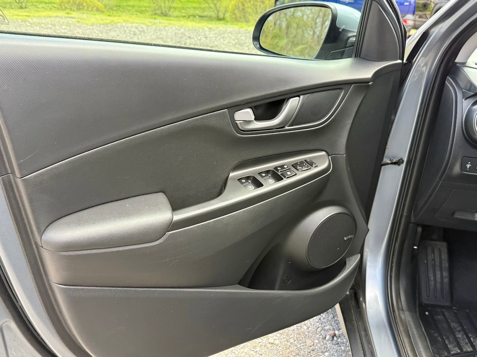 Used 2021 Hyundai Kona Ultimate w/ Cargo Package AWD/4WD image 13