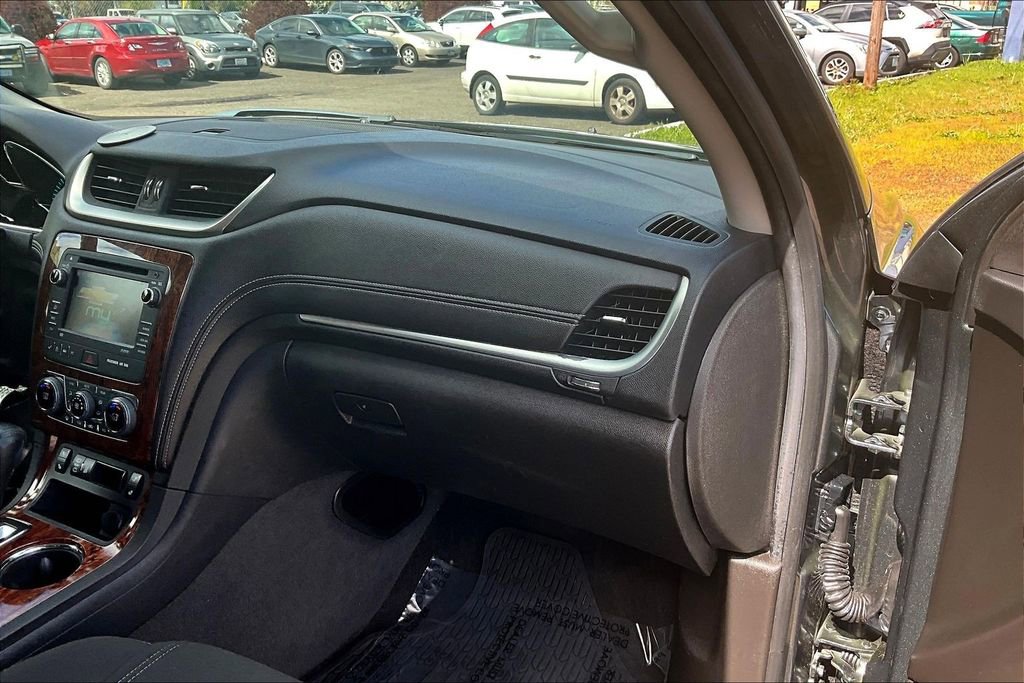 Used 2013 Chevrolet Traverse LT w/ All-Star Edition image 19