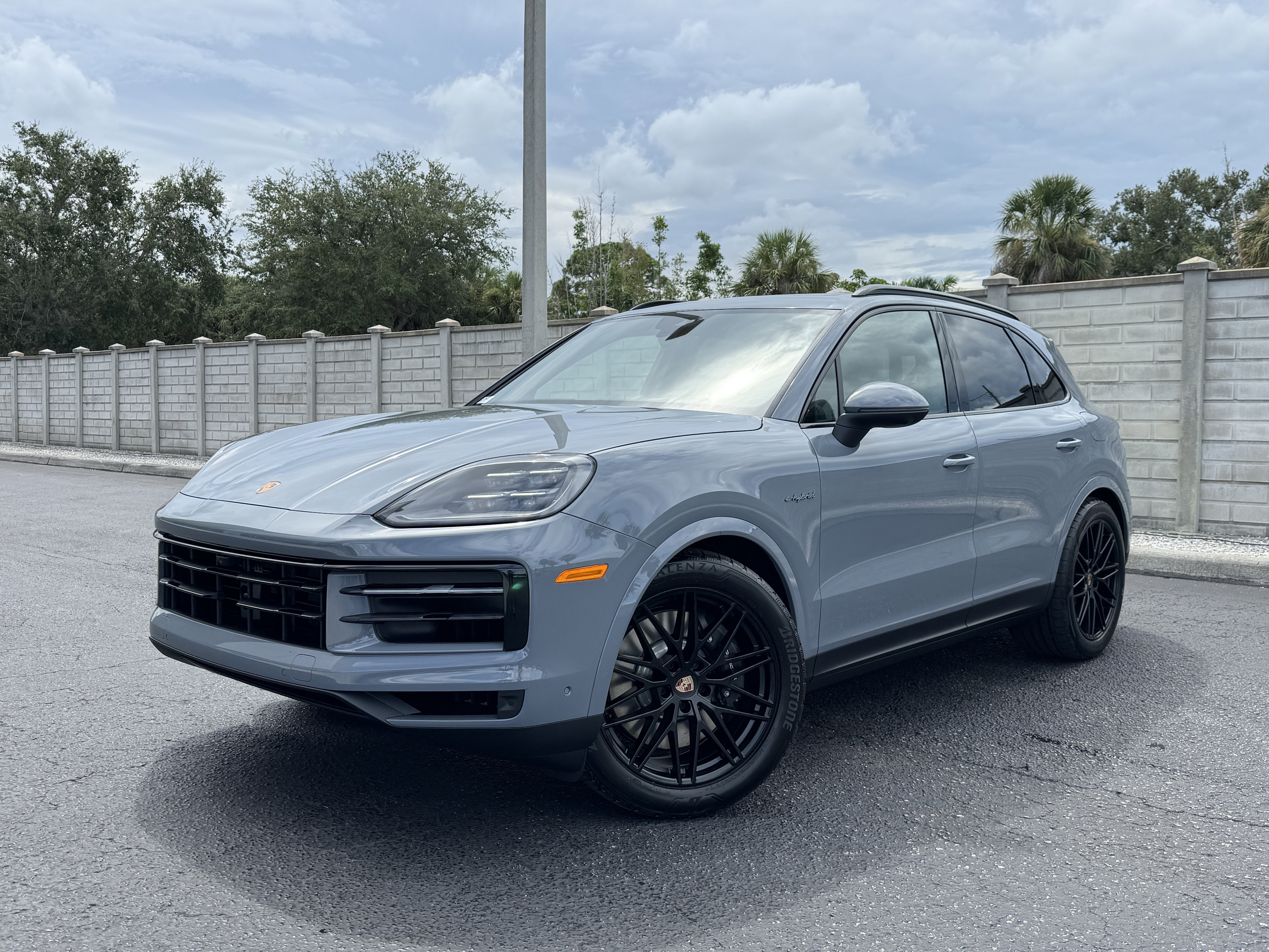 New 2026 Porsche Cayenne E-Hybrid image 1