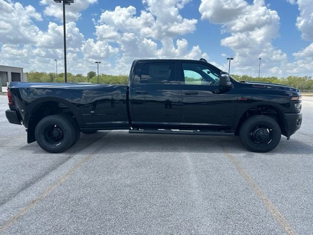 New 2027 RAM 3500 Tradesman AWD/4WD image 6