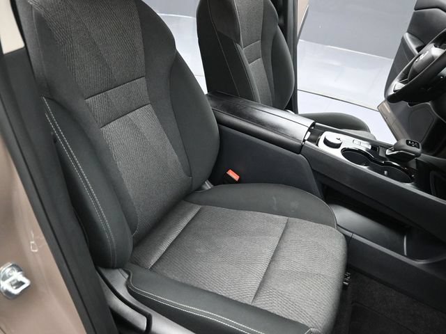 Used 2025 Nissan Rogue SV AWD/4WD image 28