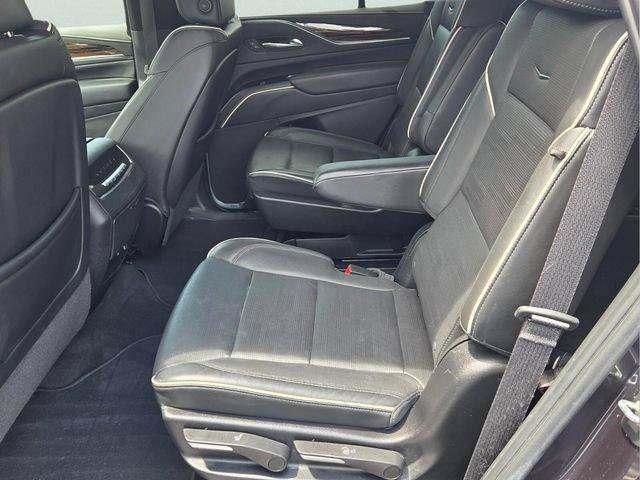 Certified 2024 Cadillac Escalade Premium Luxury AWD/4WD image 17