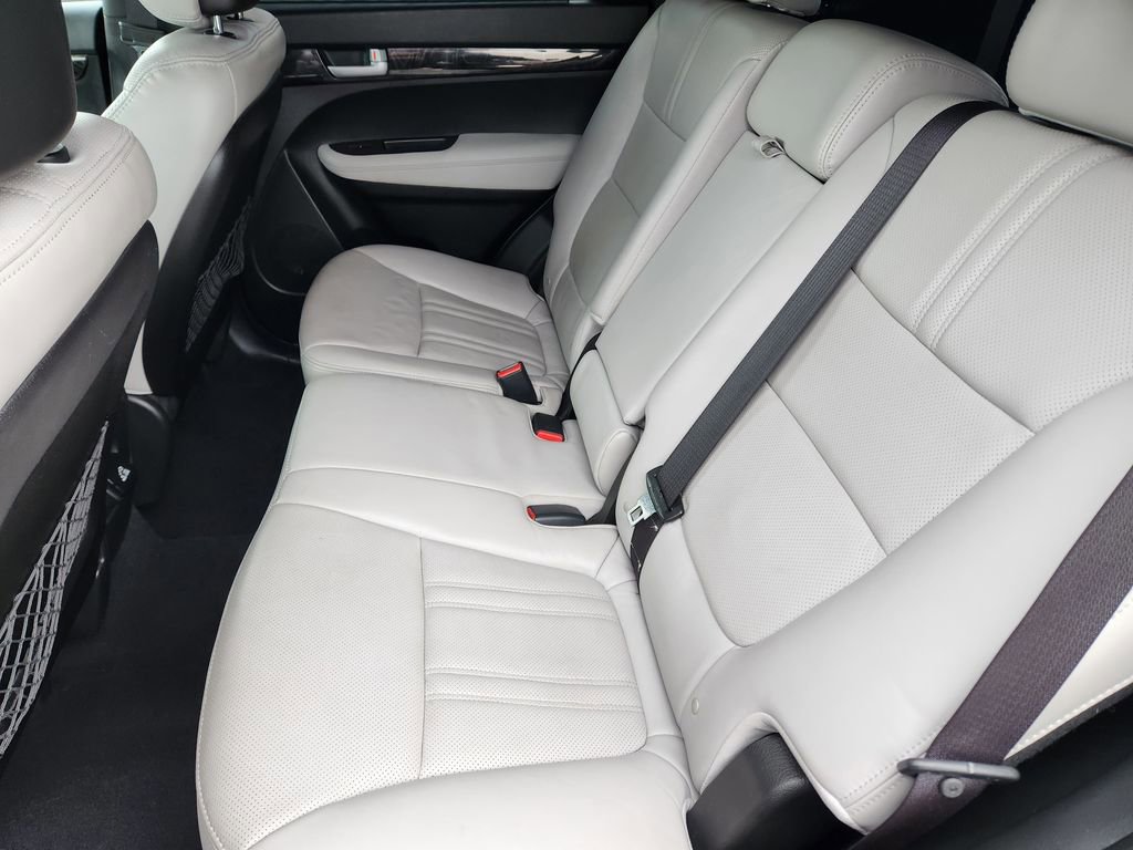 Used 2014 Kia Sorento SX w/ 3rd Row Package image 27