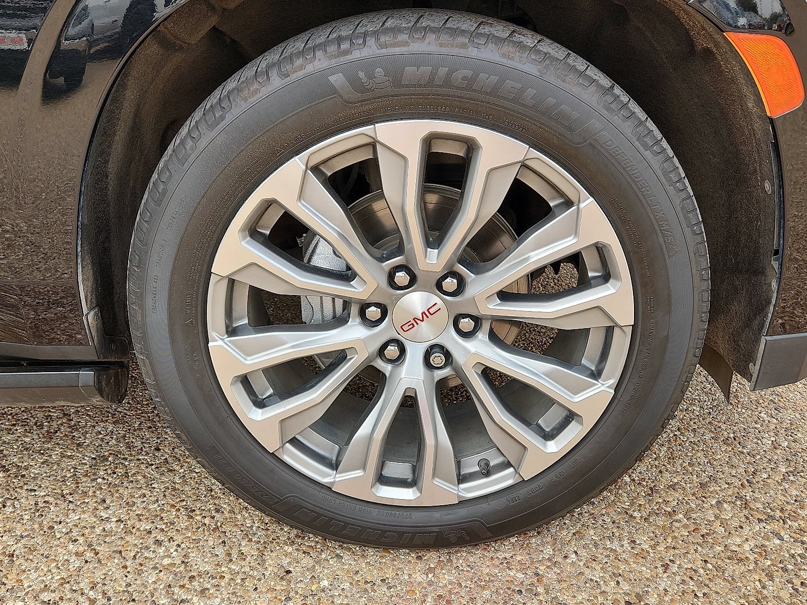 Used 2021 GMC Yukon Denali AWD/4WD image 7