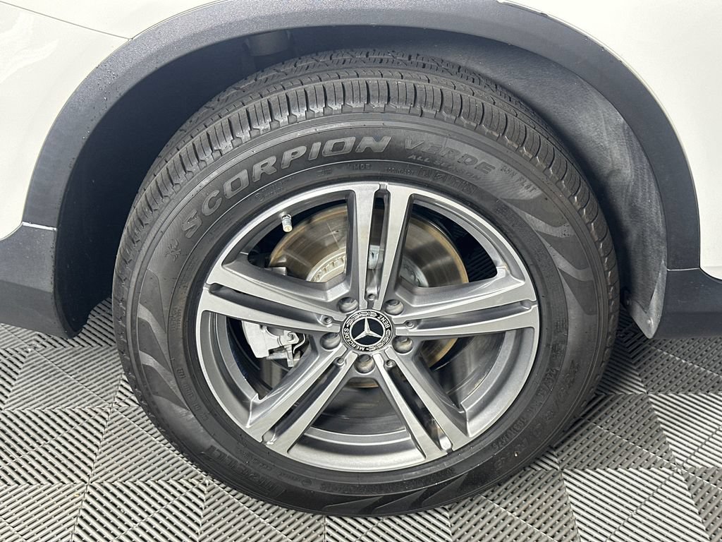 Certified 2022 Mercedes-Benz GLC 300 image 19