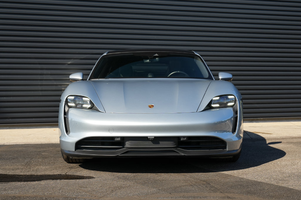 Certified 2021 Porsche Taycan 4S AWD/4WD image 6