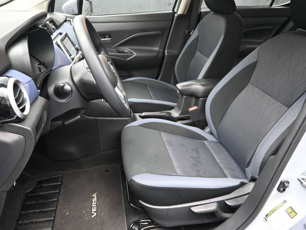 Used 2024 Nissan Versa SV w/ Trunk Package image 14