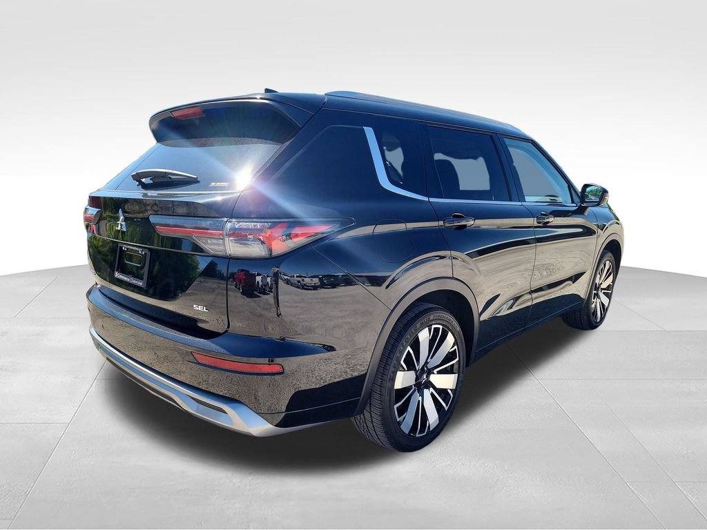 Used 2025 Mitsubishi Outlander SEL AWD/4WD image 7