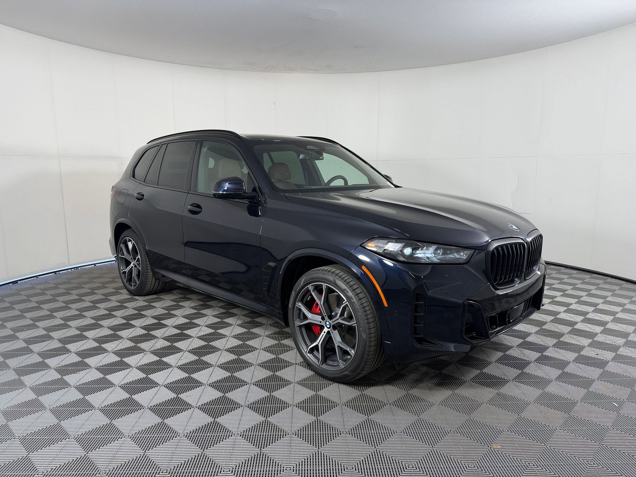 New 2026 BMW X5 xDrive40i w/ M Sport Package AWD/4WD image 7
