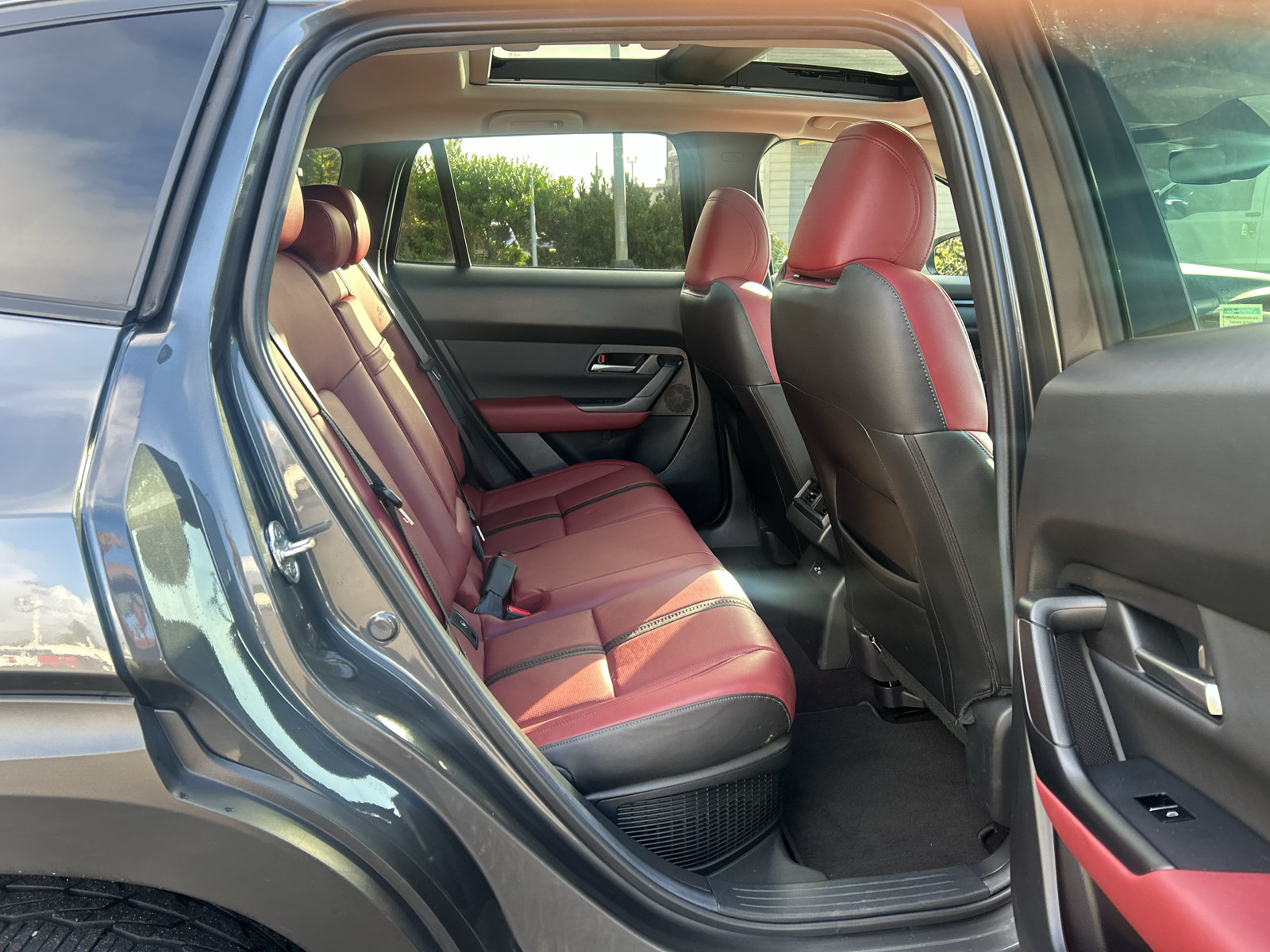 Used 2025 MAZDA CX-50 AWD 2.5 Hybrid w/ Premium Pkg image 30