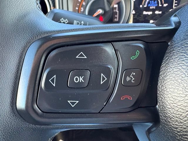 Used 2025 Jeep Gladiator Mojave w/ Convenience Group AWD/4WD image 23