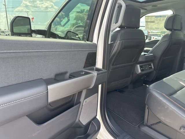 New 2025 Ford F250 Lariat w/ Lariat Ultimate Package image 25