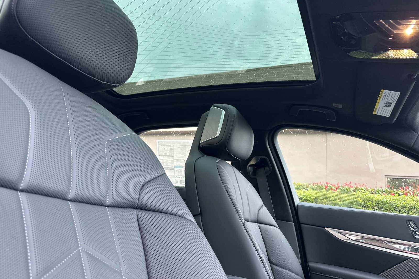 New 2026 BMW i7 xDrive60 image 13