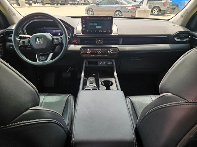 Used 2023 Honda Pilot Elite image 18