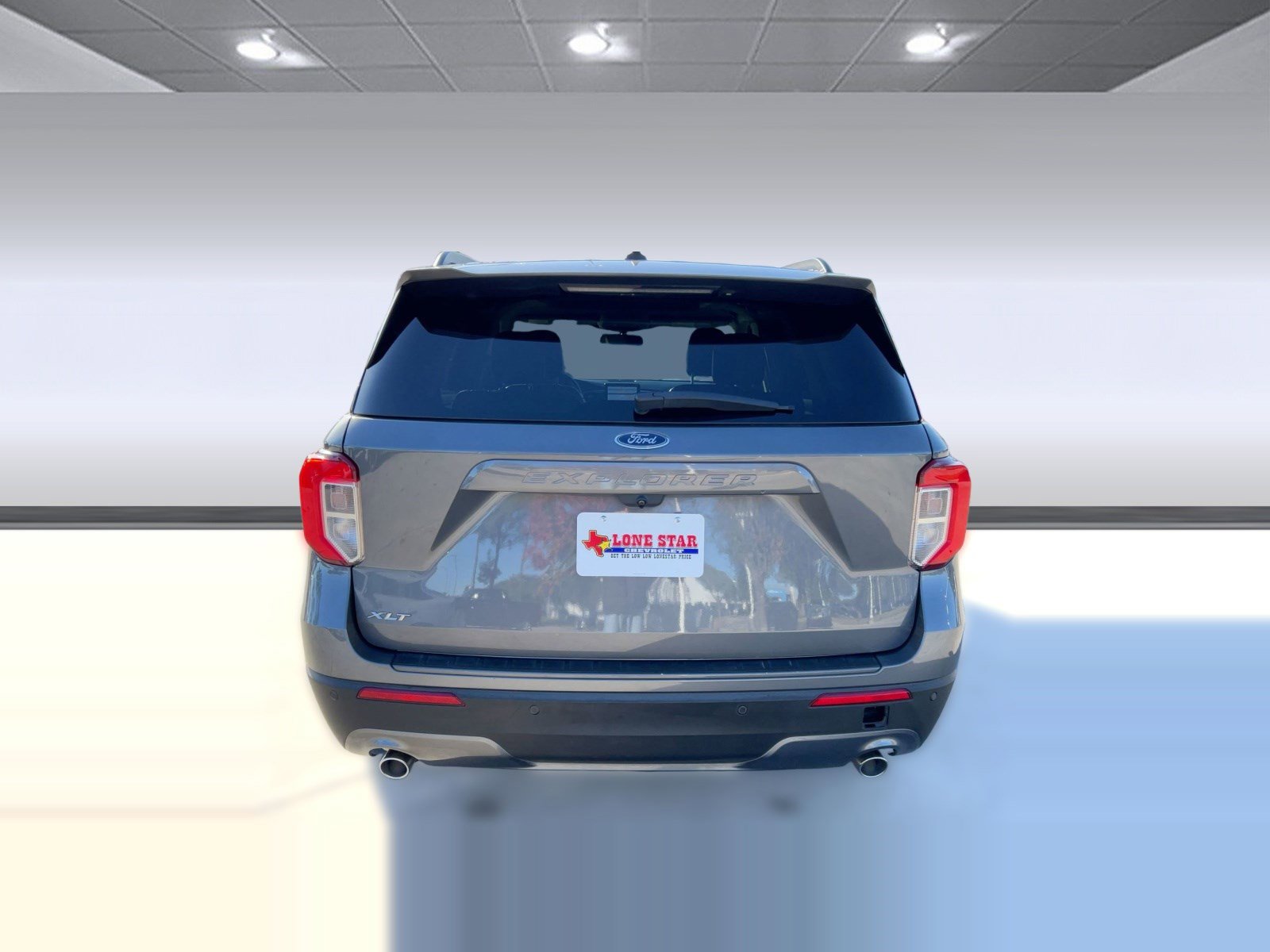 Used 2022 Ford Explorer XLT w/ Equipment Group 202A image 10