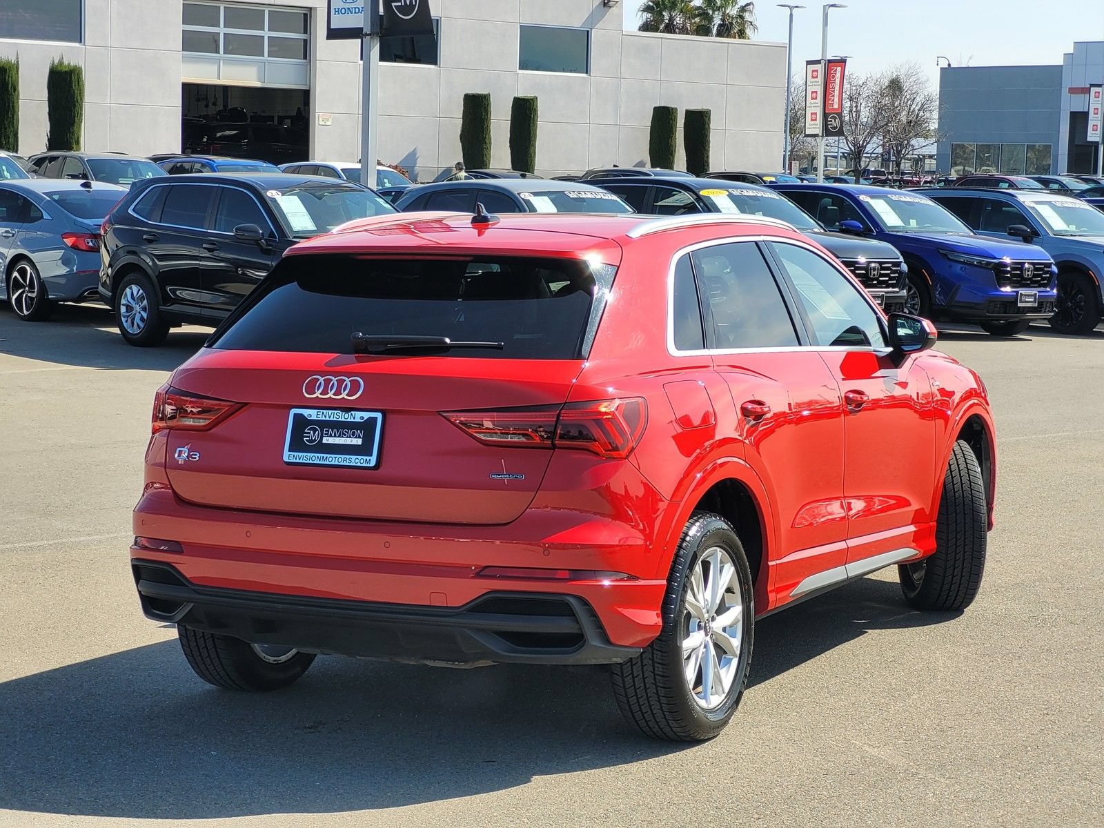 Used 2025 Audi Q3 2.0T Premium AWD/4WD image 5
