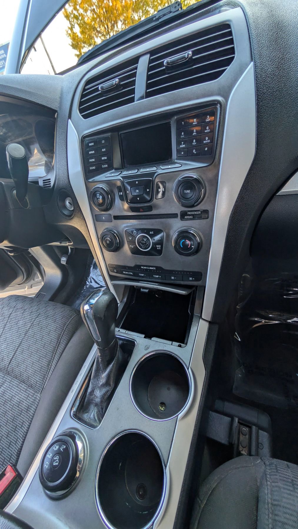 Used 2013 Ford Explorer XLT w/ Class III Trailer Tow Pkg image 12